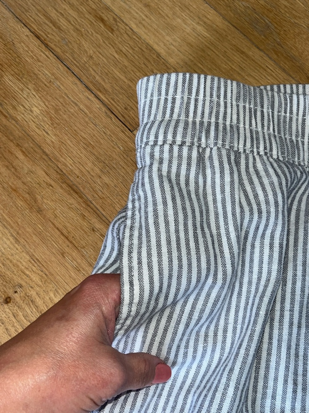 Old Navy Gray & White Striped Linen Blend High Rise Straight Ankle Pants - Picture 5 of 10